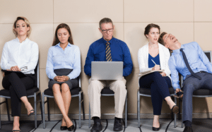 how to identify a disengaged employee?